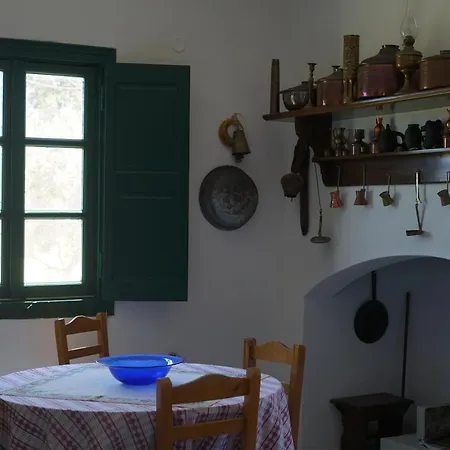 Ferienhaus Anevalousa House Moutsoúna