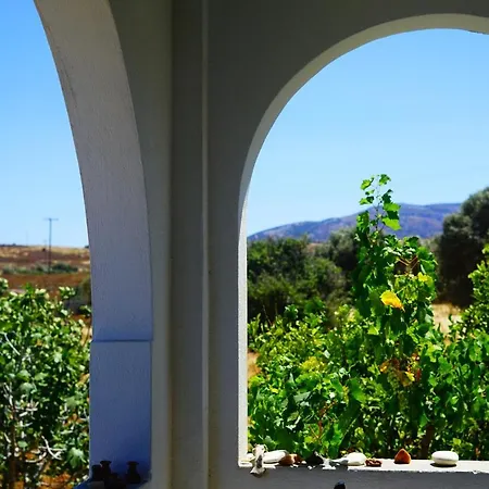 Ferienhaus Anevalousa House *