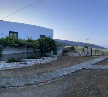 Ferienhaus Anevalousa House Moutsoúna