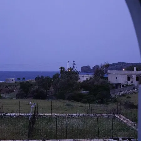 Anevalousa House Nyaraló Mucúna