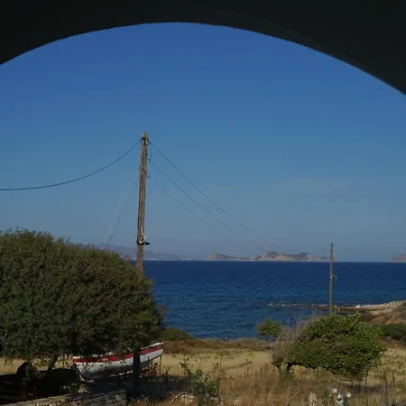 Nyaraló Anevalousa House Mucúna