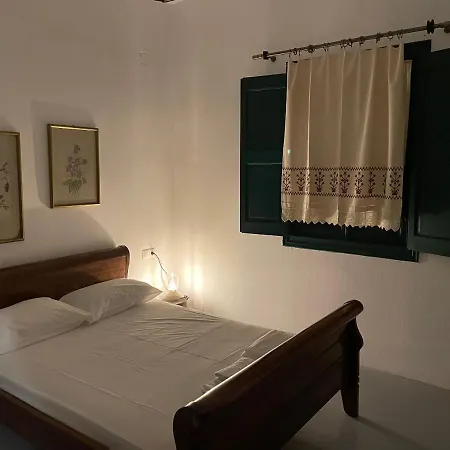 Anevalousa House Nyaraló Mucúna