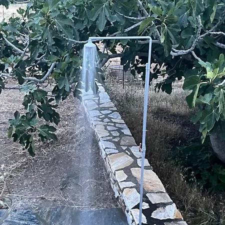 Nyaraló Anevalousa House *