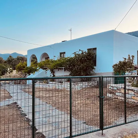 Nyaraló Anevalousa House Mucúna