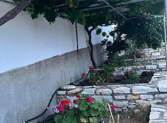 Anevalousa House Tatil Evi *